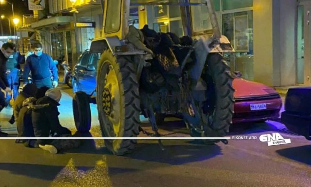 Ποιο lockdown; Μετανάστες έκοβαν βόλτες με τρακτέρ την νύχτα στην Καβάλα